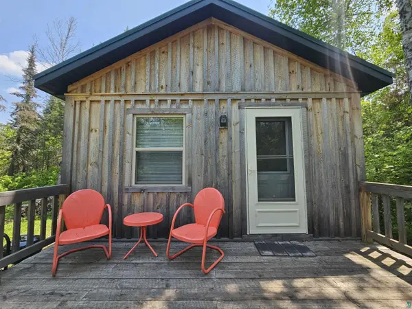 839 Loon Rd, Two Harbors, MN 55616