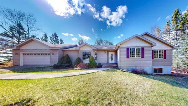 1804 Hwy 61 E, Grand Marais, MN 55604