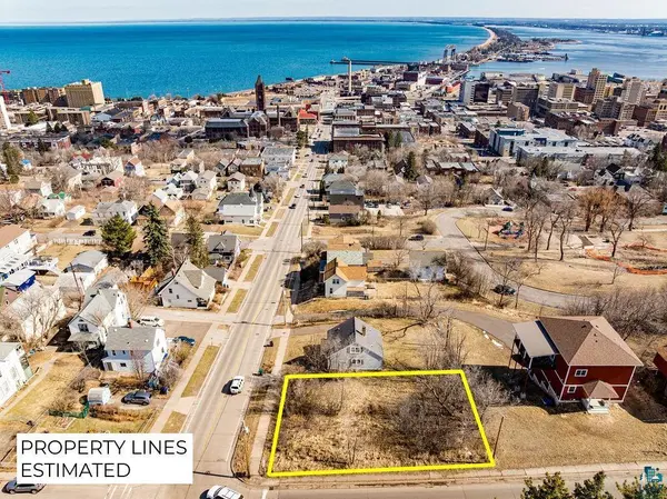 2 W 7th St, Duluth, MN 55802
