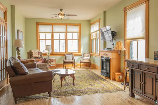 17 S 1st St, Bayfield, WI 54814