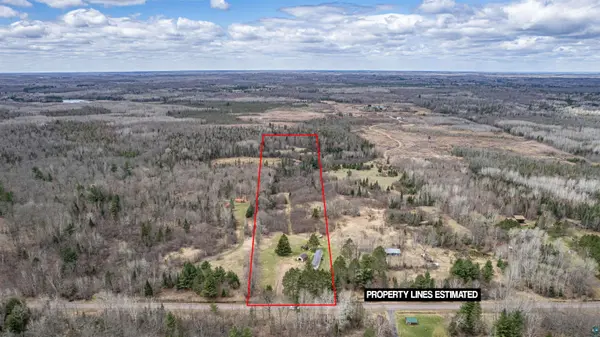 9942 E Fire Tower Rd, Lake Nebagamon, WI 54849