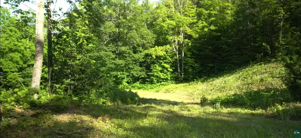 83xxx Ashwabay Heights Rd, Bayfield, WI 54814