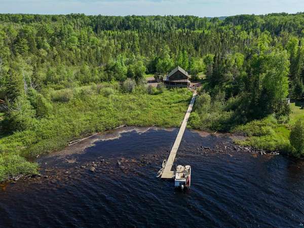 1088 South Shore Dr, Grand Marais, MN 55604