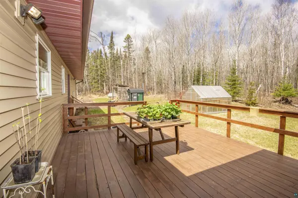 322 County Rd 14, Grand Marais, MN 55604