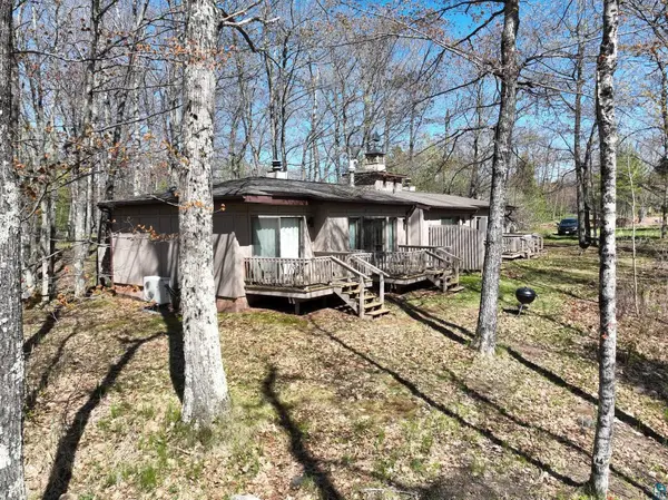 443 Bojo Ln E, La Pointe, WI 54850