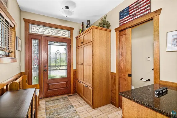 1305 Harbor Hills Dr, Two Harbors, MN 55616