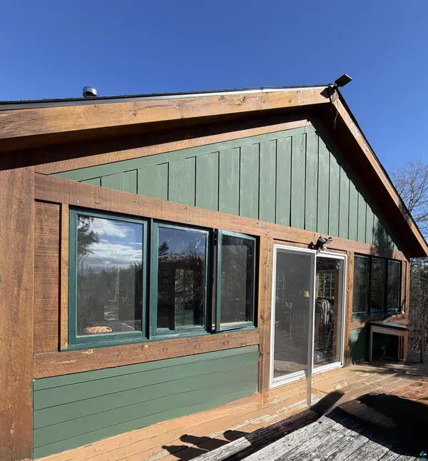 1537 Camp 20 Rd, Hovland, MN 55606