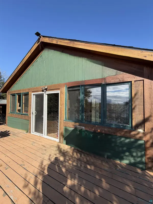 1537 Camp 20 Rd, Hovland, MN 55606
