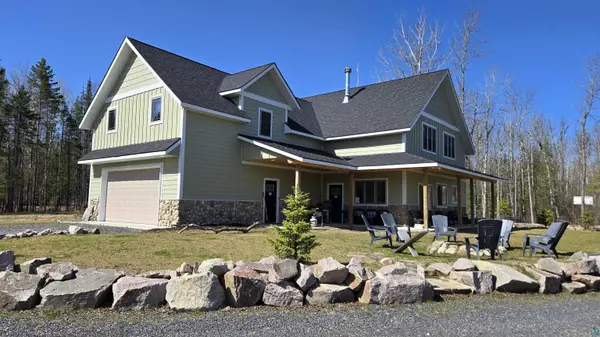 7498 Bayside Dr, Crane Lake, MN 55725