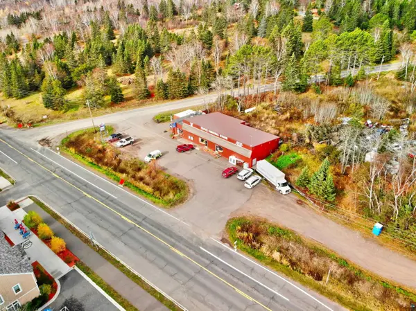 7125 Hwy 61 W, Tofte, MN 55615