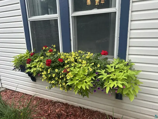 208 Chestnut St, Cloquet, MN 55720
