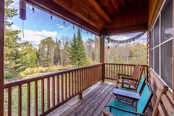 1247 Wolf Den Dr, Ely, MN 55731