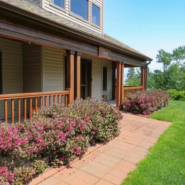 6423 Little Marais Rd, Little Marais, MN 55614