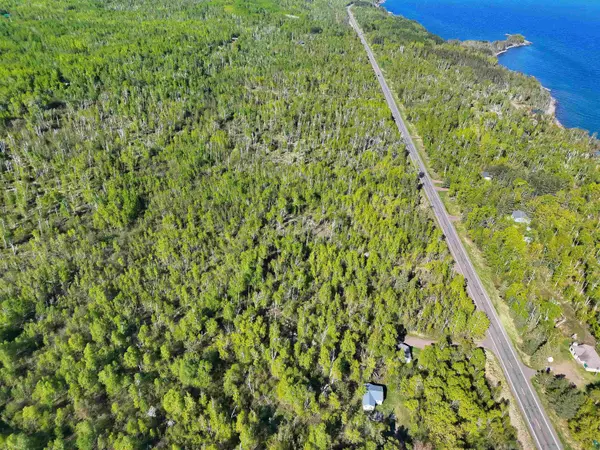 9223 Hwy 61 W, Schroeder, MN 55613