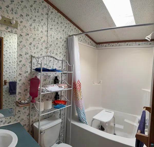 22 Elder Dr, Duluth, MN 55810