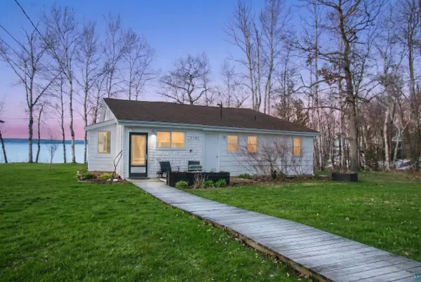 4107 Lake Park Rd, Ashland, WI 54806
