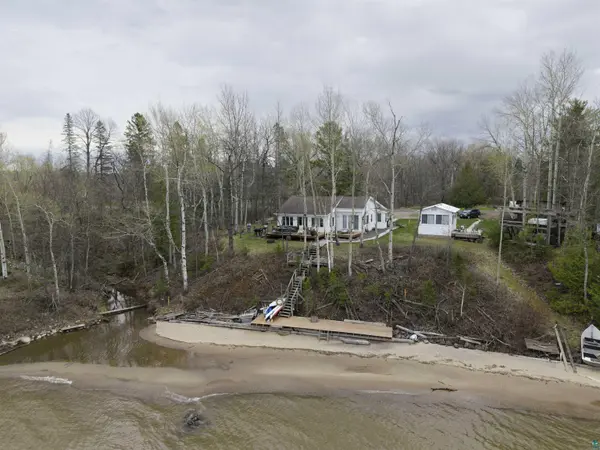 4107 Lake Park Rd, Ashland, WI 54806