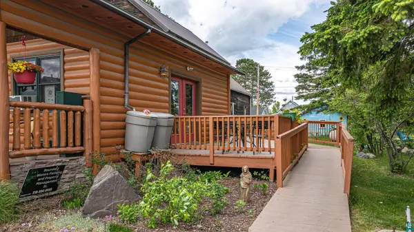 955 E Sheridan St, Ely, MN 55731