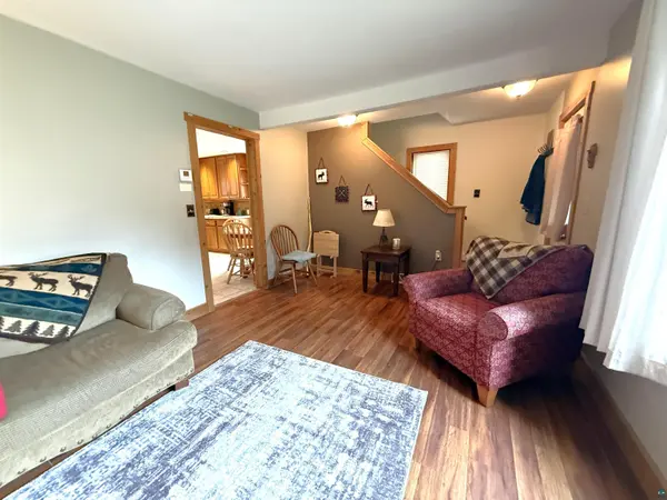 37 E Boundary St, Ely, MN 55731