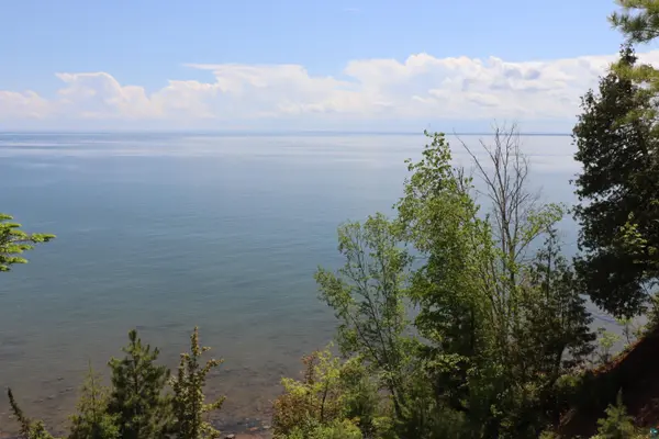 963 South Shore Rd, La Pointe, WI 54850