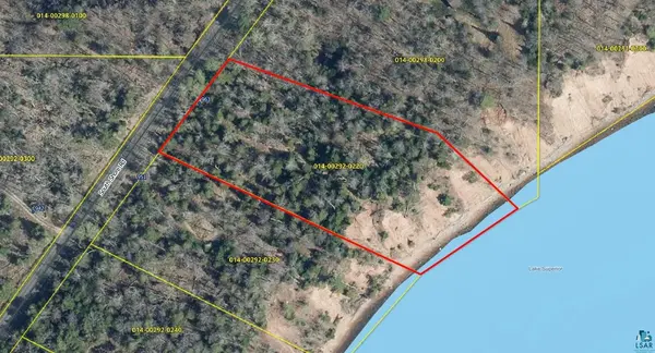 963 South Shore Rd, La Pointe, WI 54850