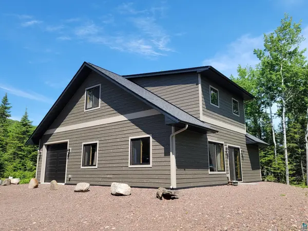 1038 W 3rd Ave, Grand Marais, MN 55604