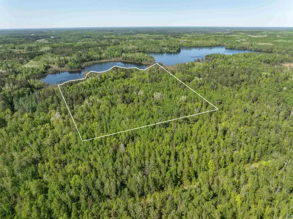 9064 Peppard Rd, Britt, MN 55710