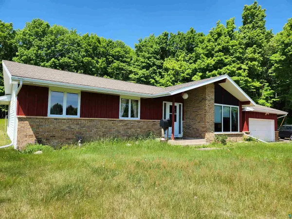 393 Maple Ln, Glidden, WI 54527