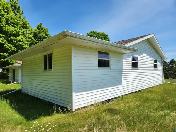 393 Maple Ln, Glidden, WI 54527