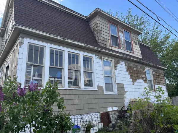 24 N 25th Ave W, Duluth, MN 55806