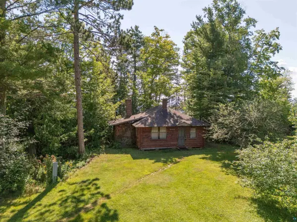 930 Superior Ave, Washburn, WI 54891