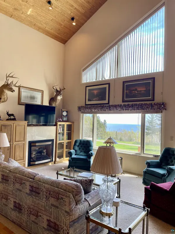 183 Cramer Rd, Schroeder, MN 55613