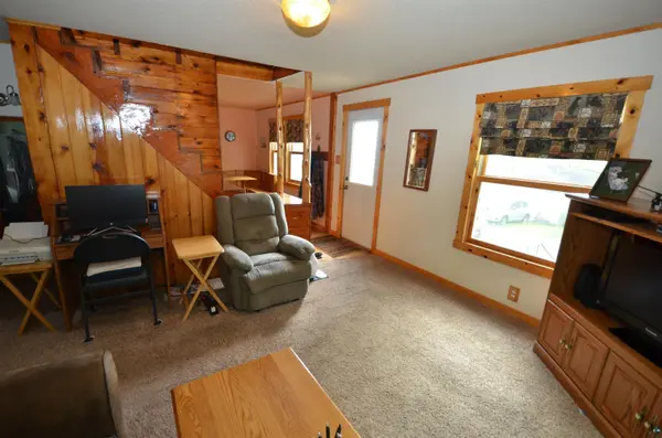 4011 W 9th St, Duluth, MN 55807