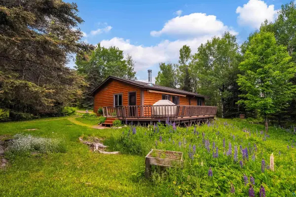 871 Gunflint Tr, Grand Marais, MN 55604
