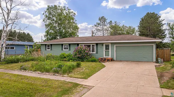 44 Locust Dr, Babbitt, MN 55706