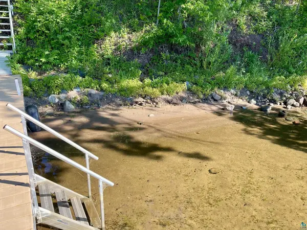 37460 Sunrise View Rd, Sturgeon Lake, MN 55783
