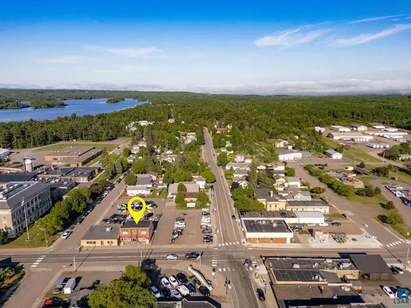 206 3rd St, Carlton, MN 55718