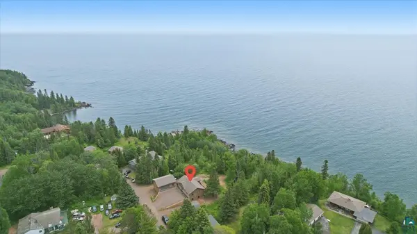 828 Slater Dr, Beaver Bay, MN 55601