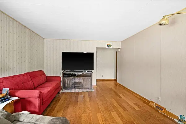 32 Rahkola Rd, Esko, MN 55733