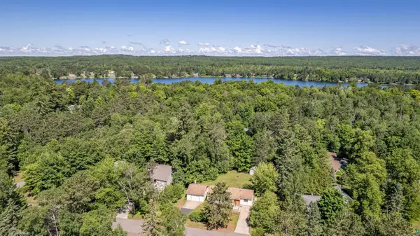7709 Birch Ln, Eveleth, MN 55734