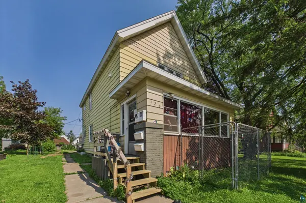 128 N 64th Ave W, Duluth, MN 55807