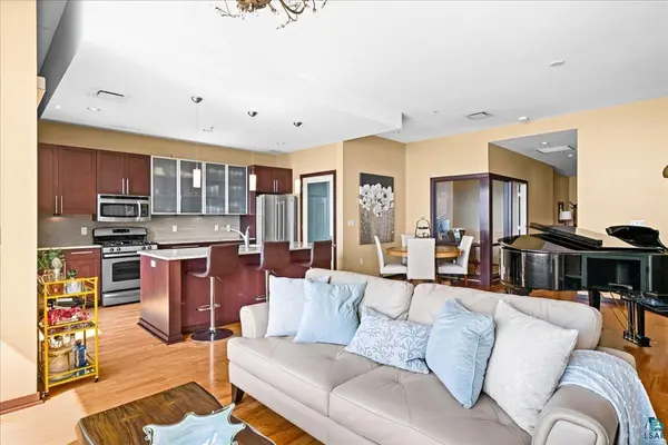 311 E Superior St #803, Duluth, MN 55802