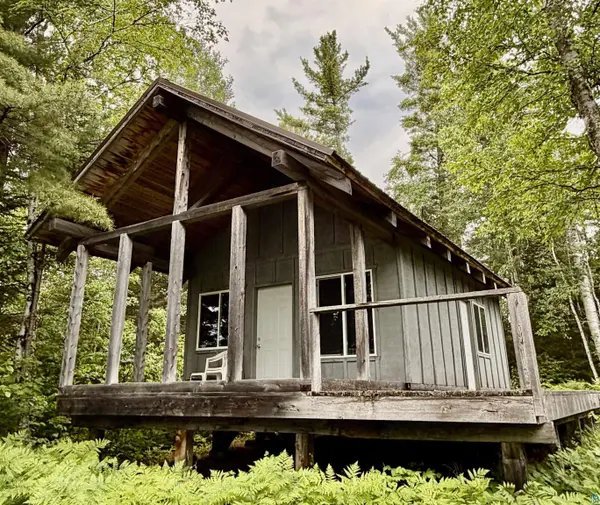 120 Brule Valley Tr, Hovland, MN 55606
