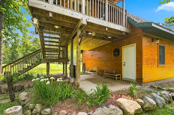 9046 Eagles Club Rd, Alborn, MN 55702