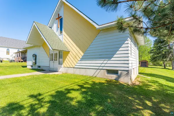 32 Church St, Soudan, MN 55782