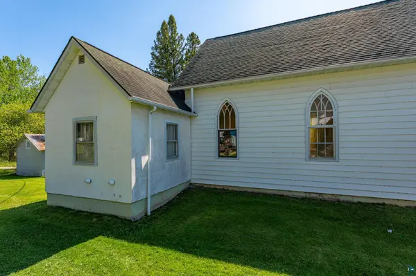 32 Church St, Soudan, MN 55782