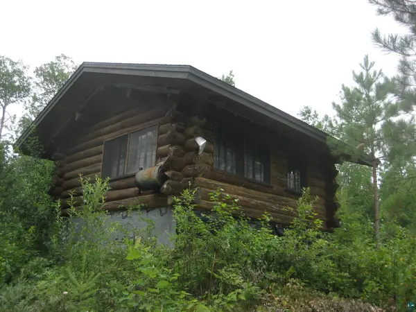 13848 Queen's Bay Rd, Ely, MN 55731