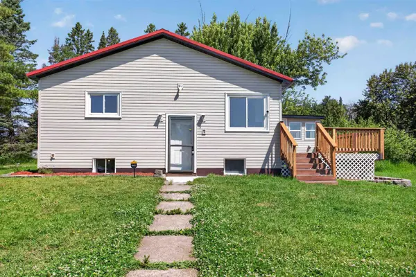 5868 Rice Lake Rd, Duluth, MN 55803