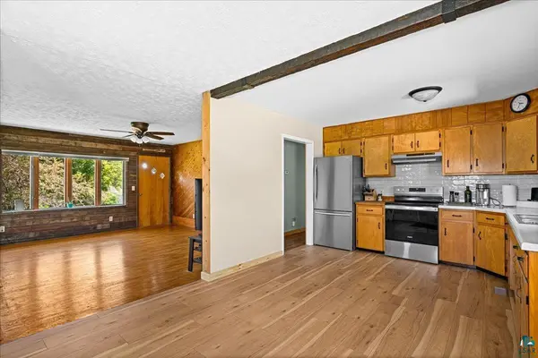 5433 Edwardson Rd, Silver Bay, MN 55614