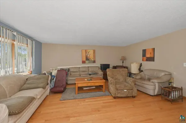 1421 E 5th St, Superior, WI 54880